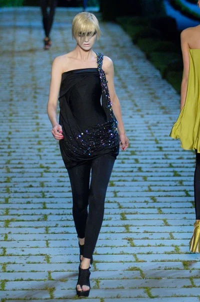Look 27